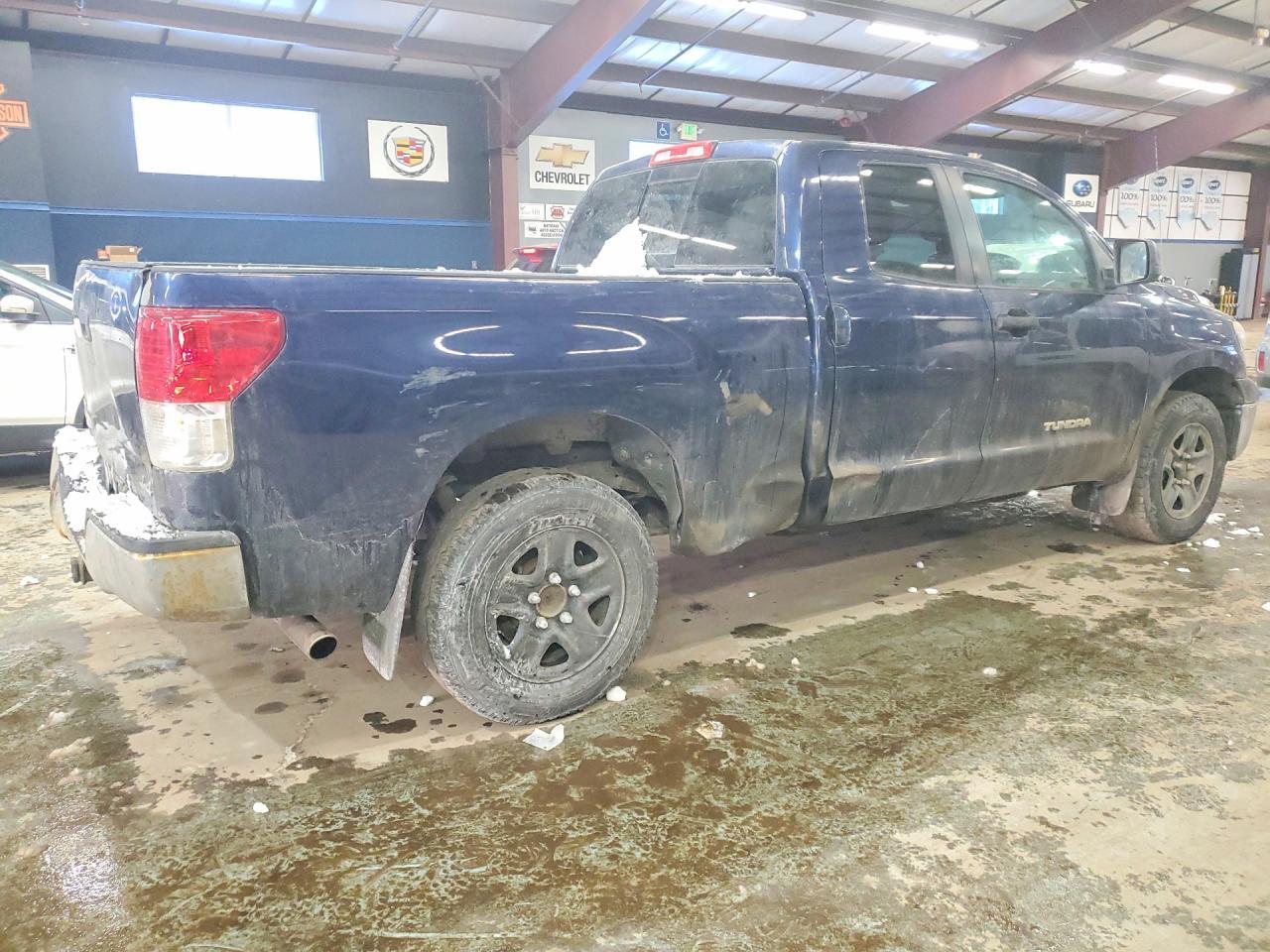 2011 TOYOTA TUNDRA