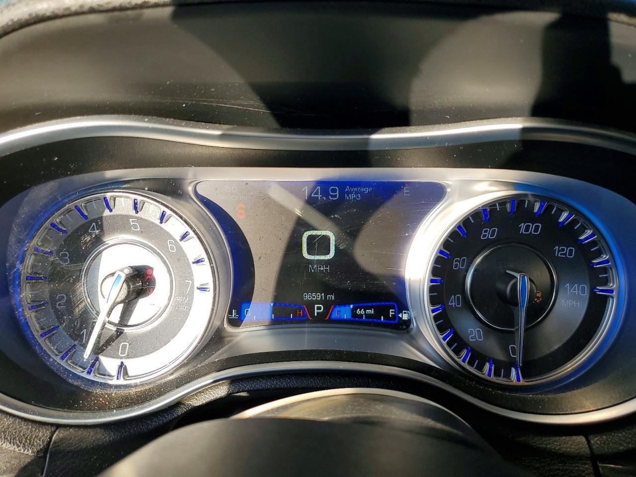 2019 CHRYSLER 300
