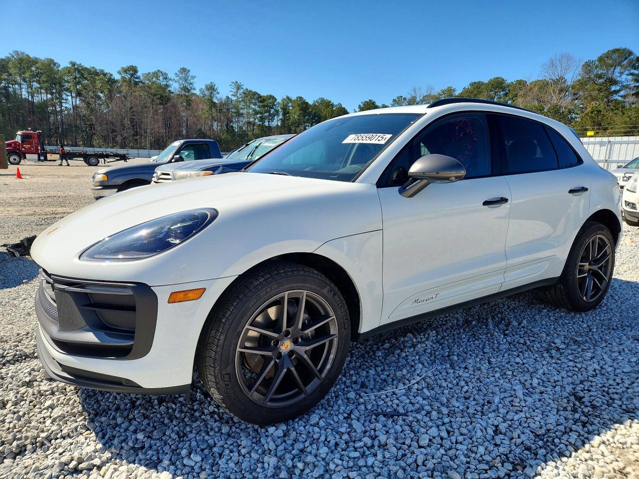 2023 PORSCHE Macan