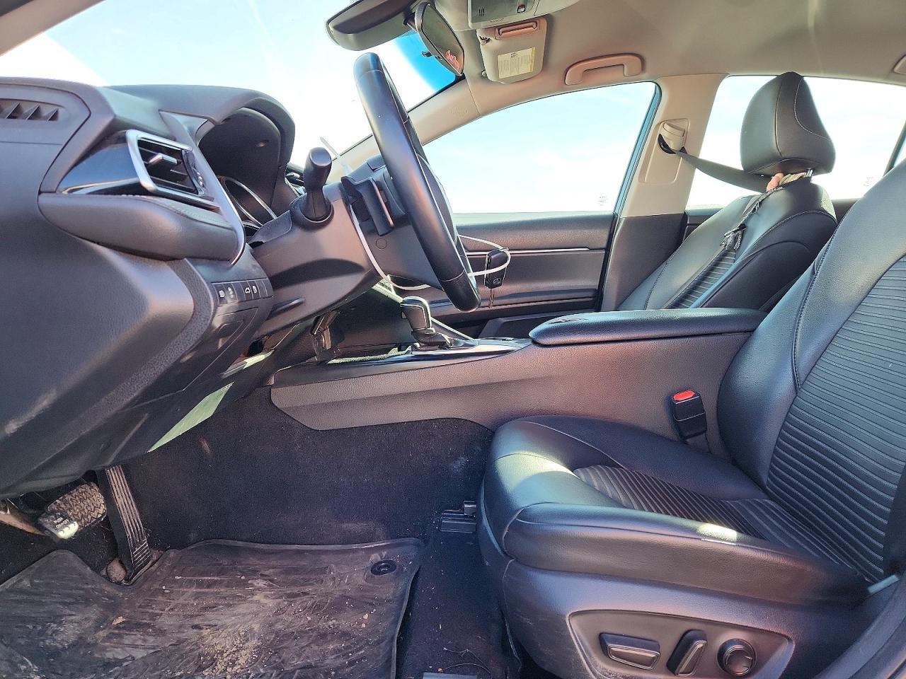 2018 TOYOTA CAMRY