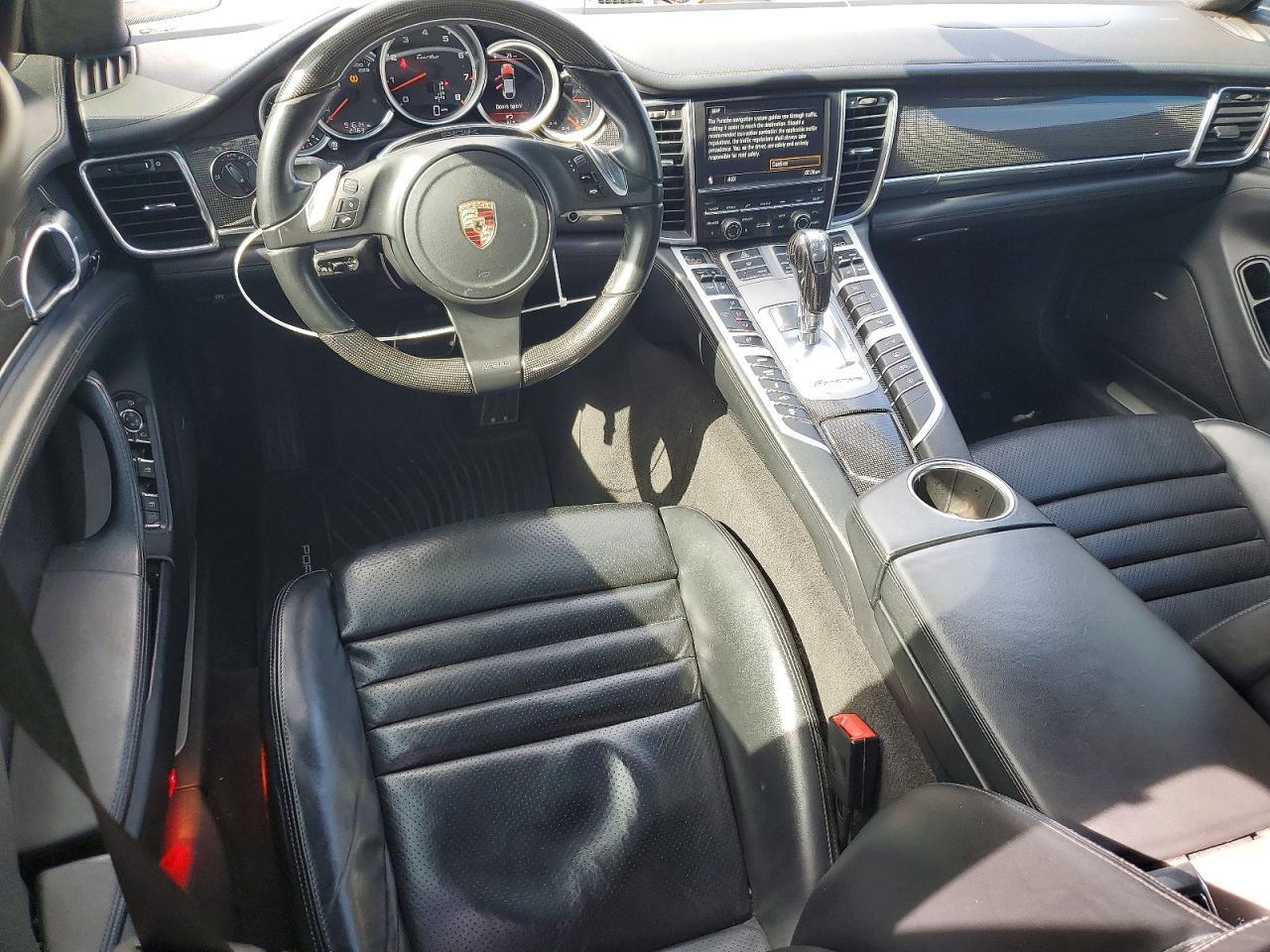 2012 PORSCHE Panamera