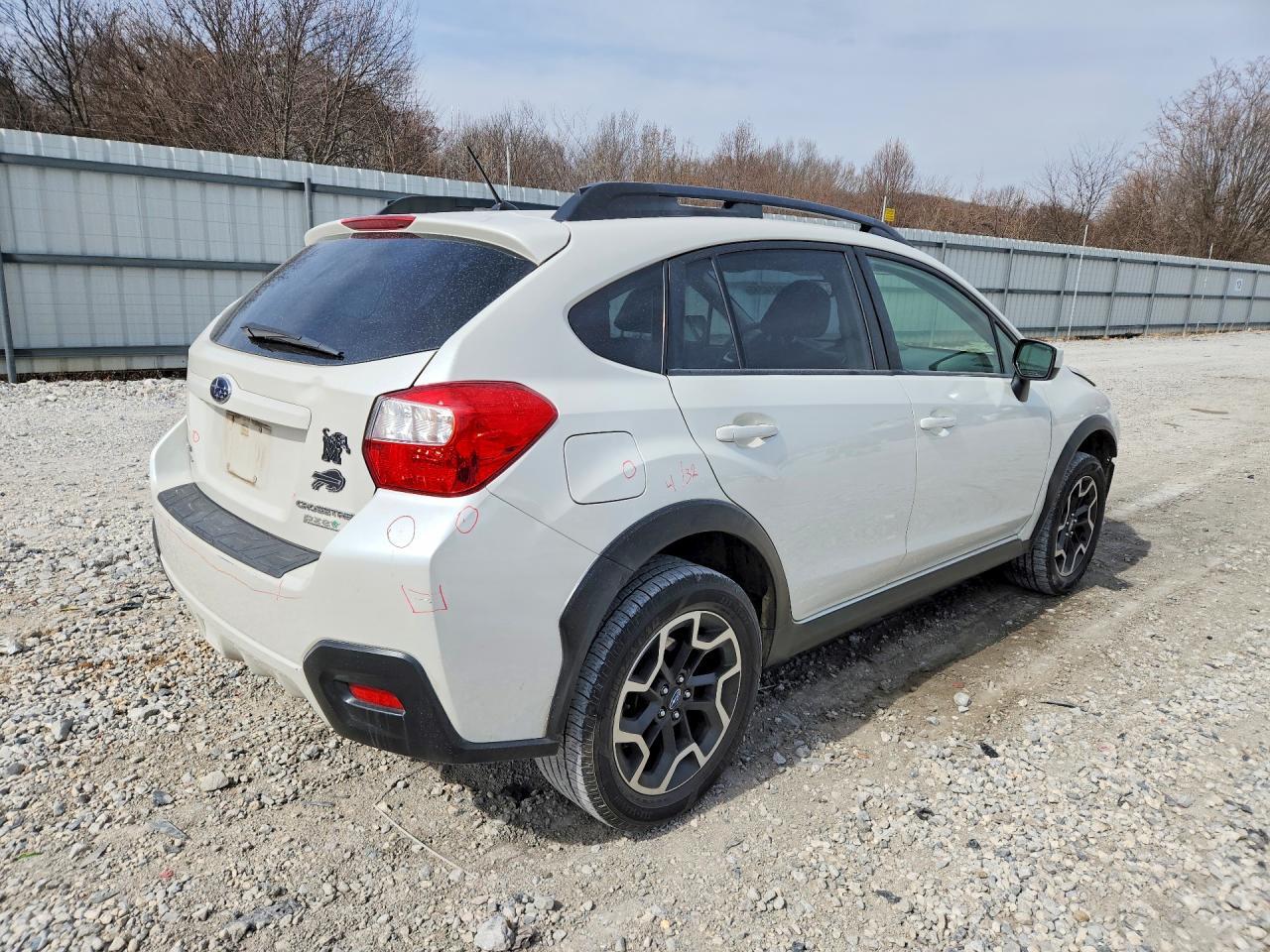 2016 SUBARU Crosstrek