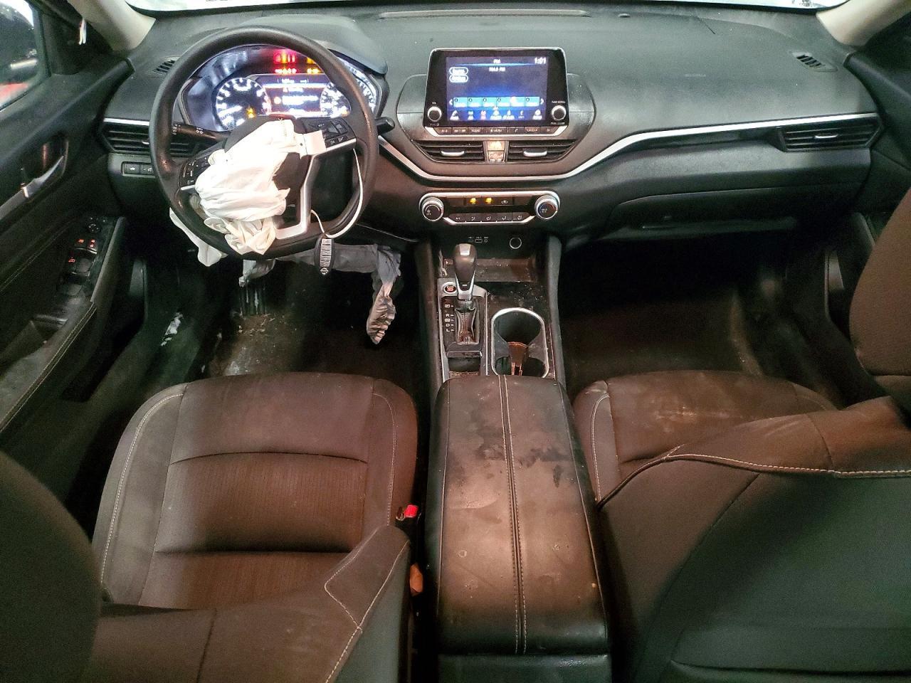 2021 NISSAN