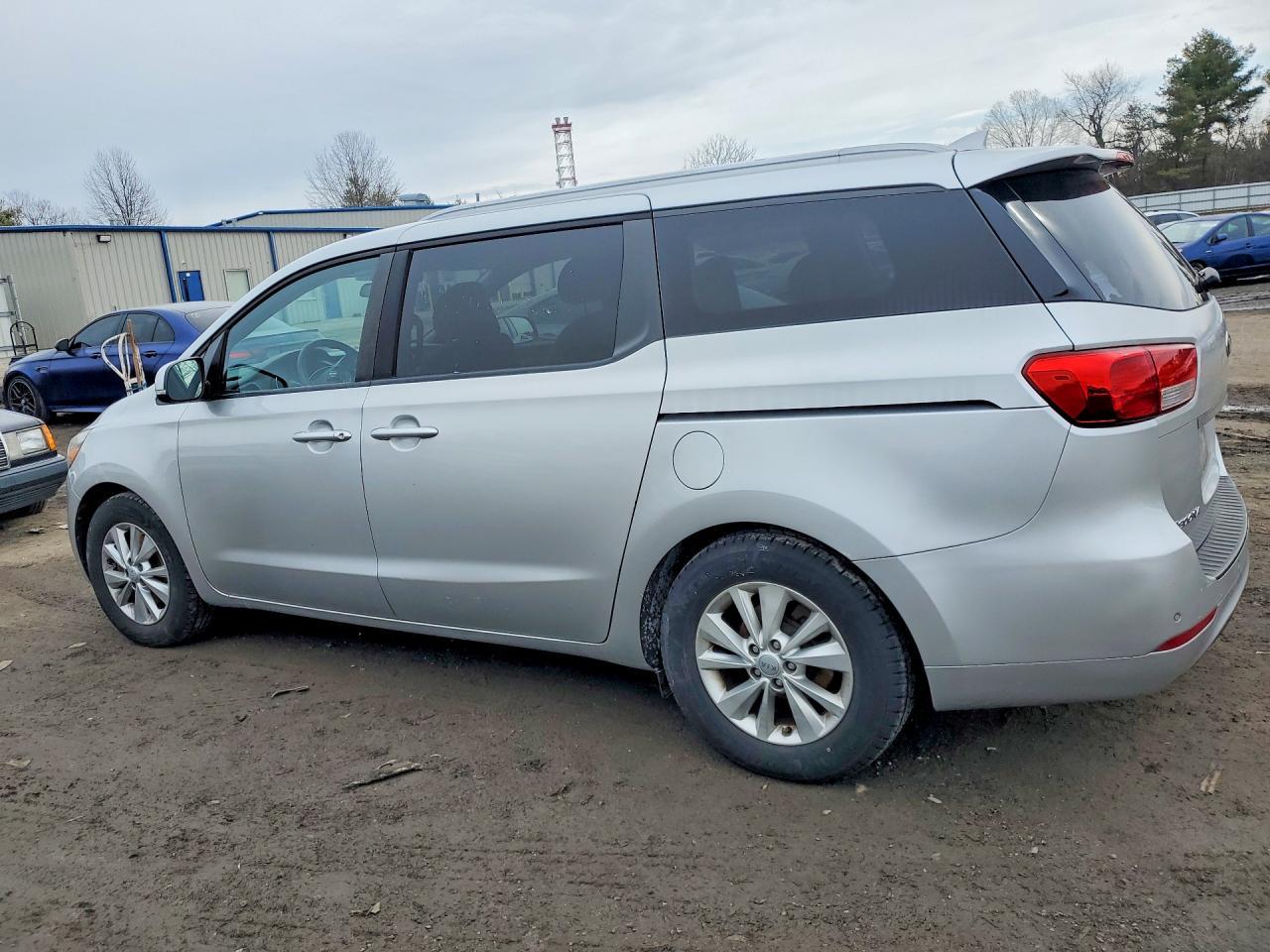 2016 KIA SEDONA