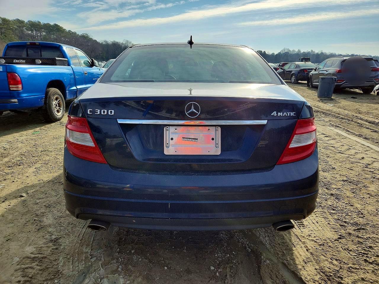 2011 MERCEDES-BENZ C-CLASS
