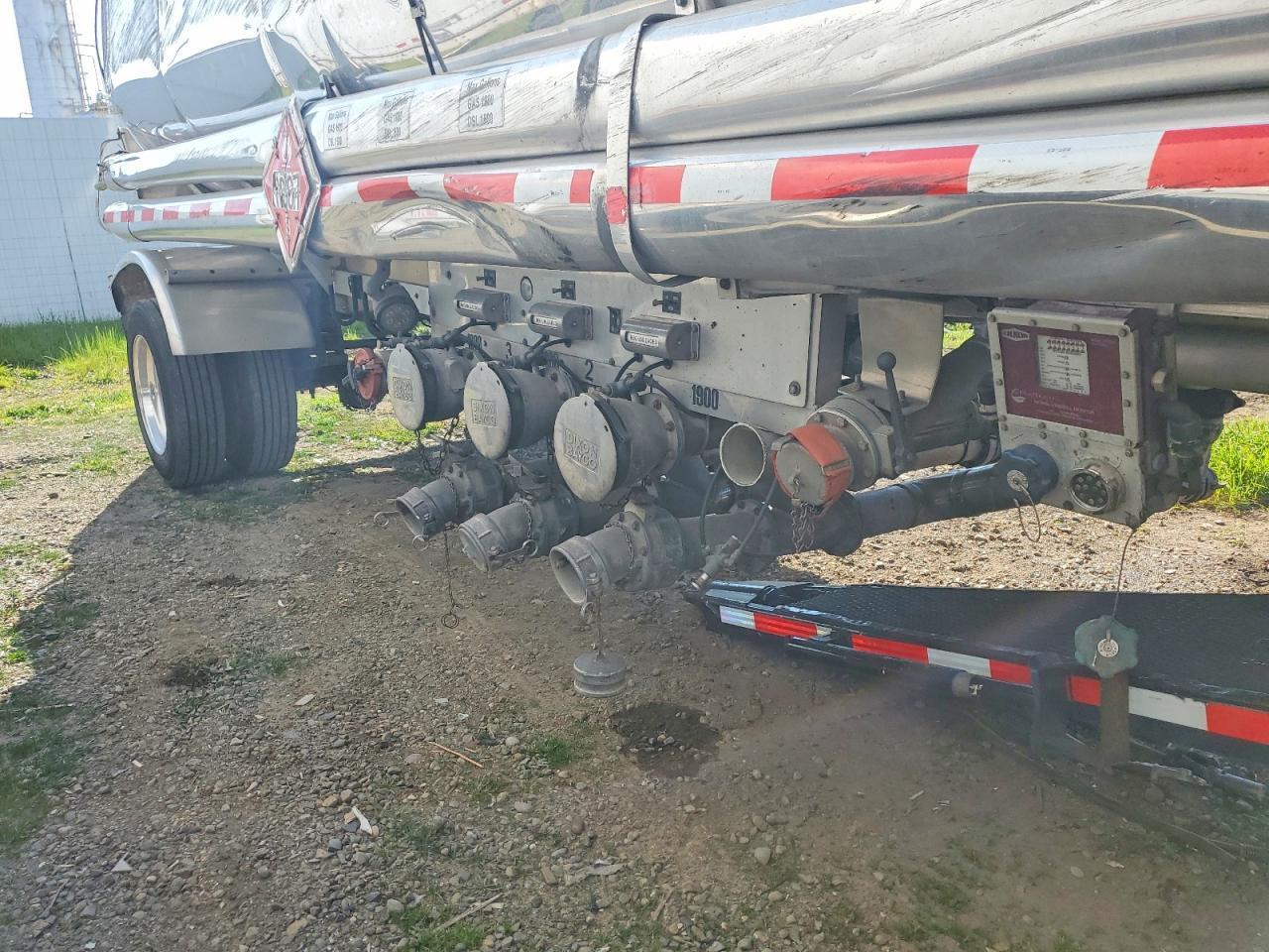 1998 Beall Trailer