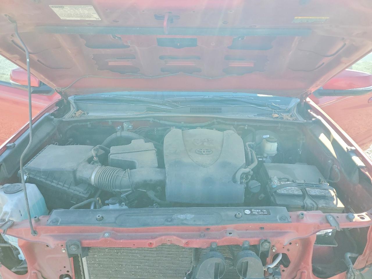 2016 TOYOTA TACOMA