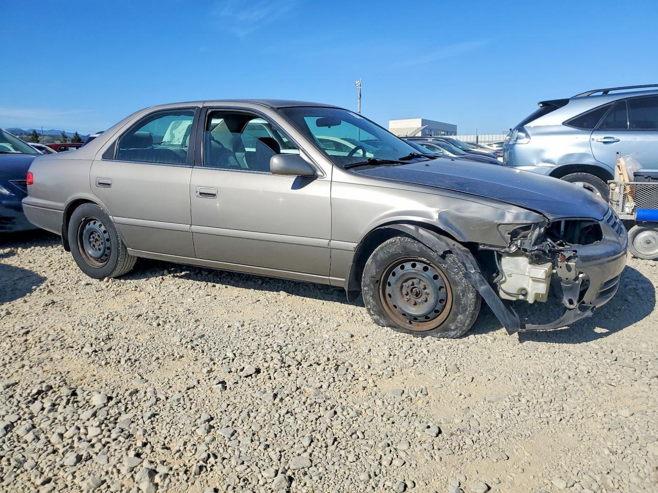 2001 TOYOTA CAMRY
