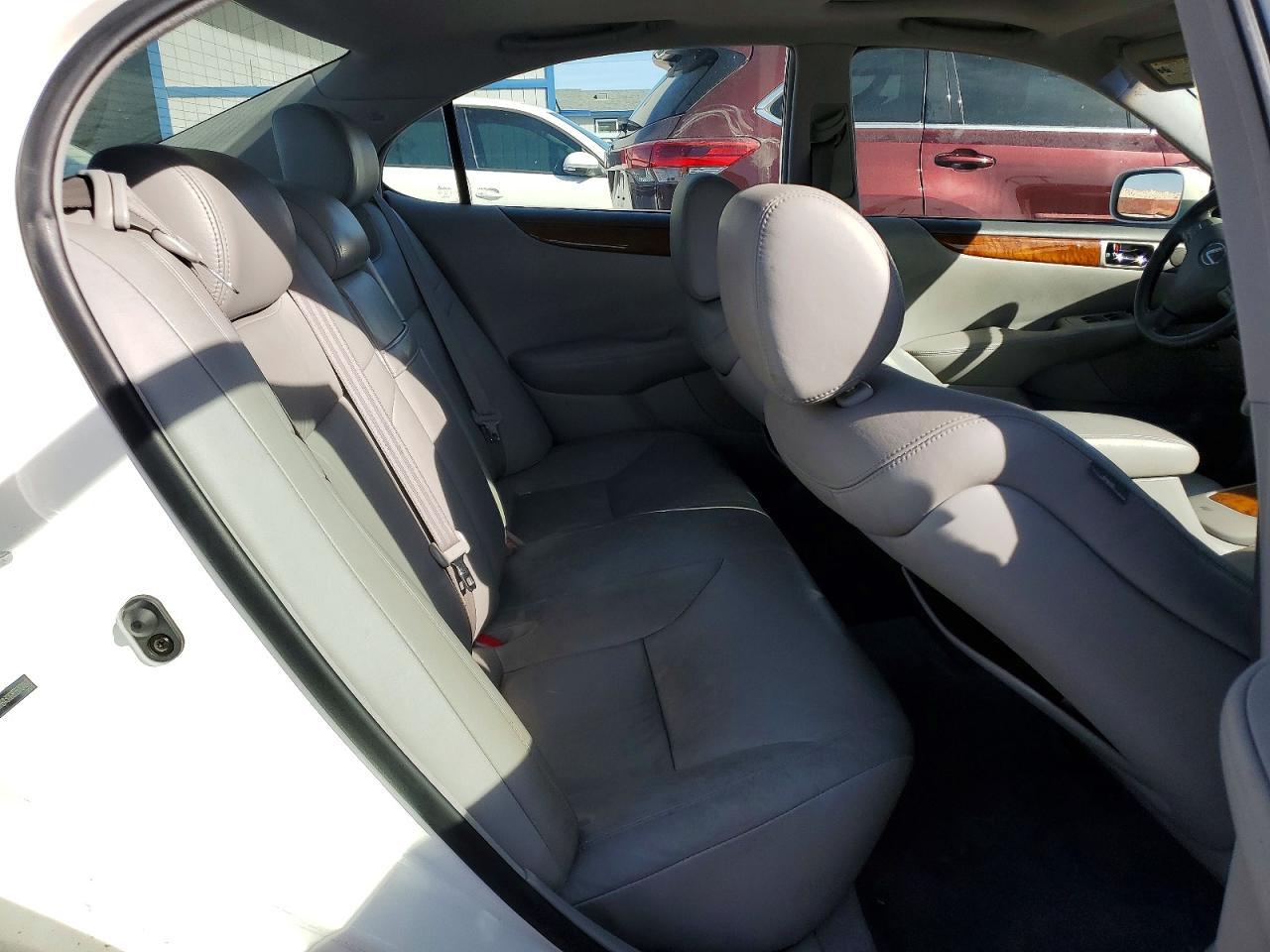 2005 LEXUS ES 330