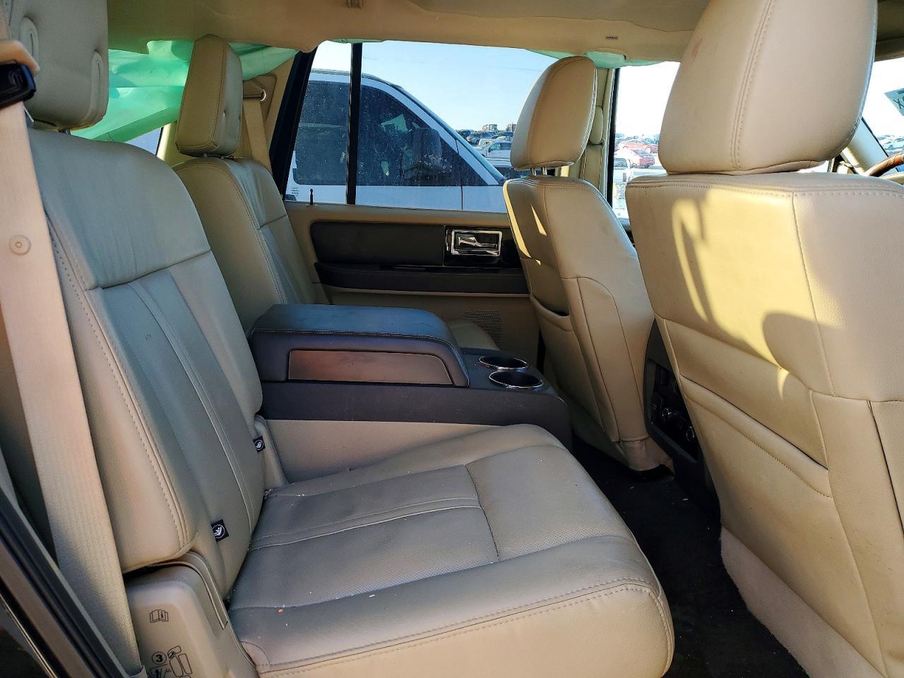 2015 LINCOLN Navigator