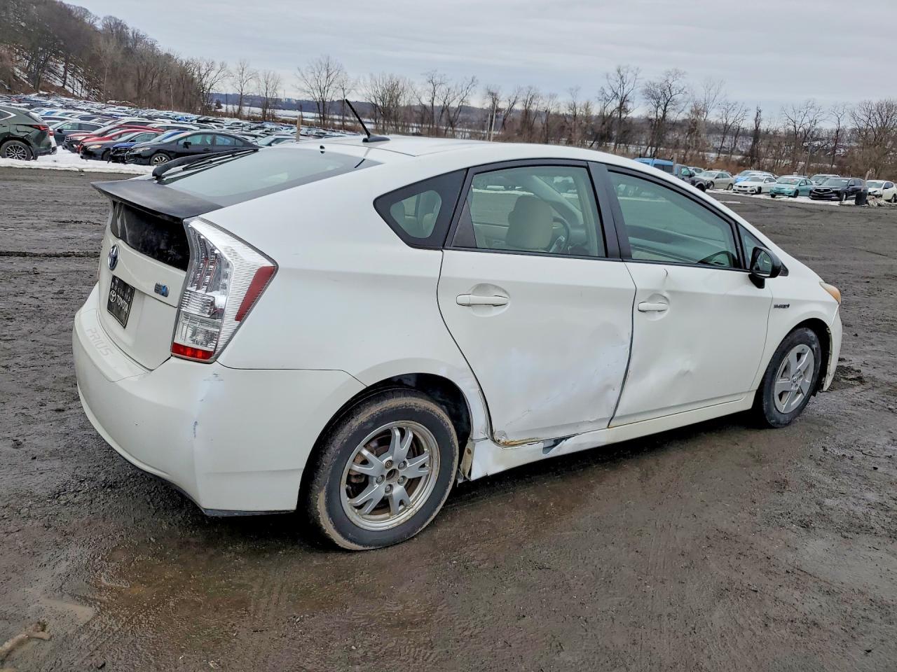 2010 TOYOTA Prius c