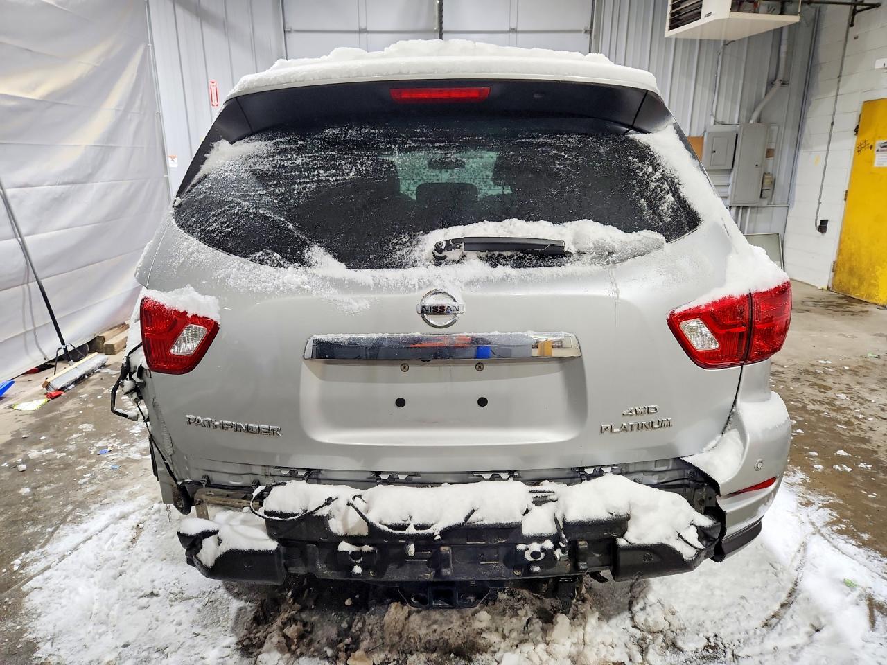 2017 NISSAN PATHFINDER