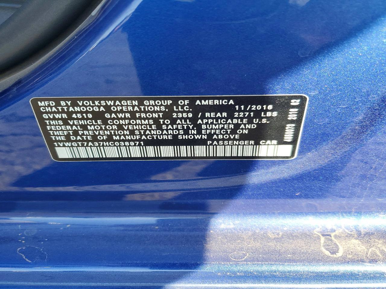 2017 VOLKSWAGEN Passat