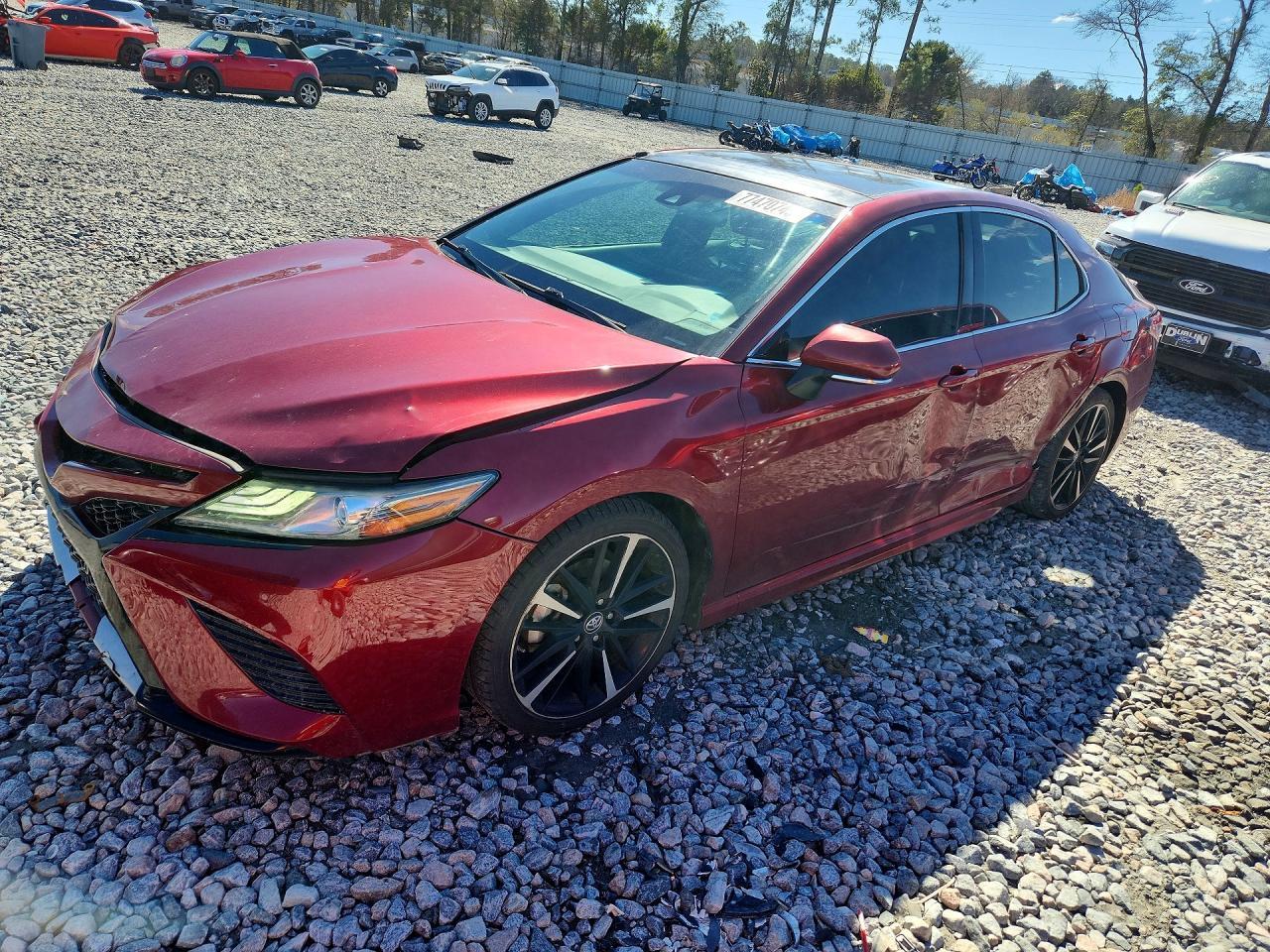 2018 TOYOTA CAMRY