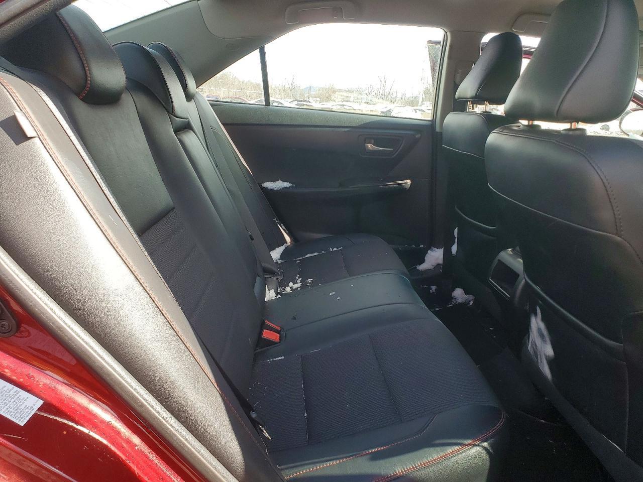 2016 TOYOTA CAMRY