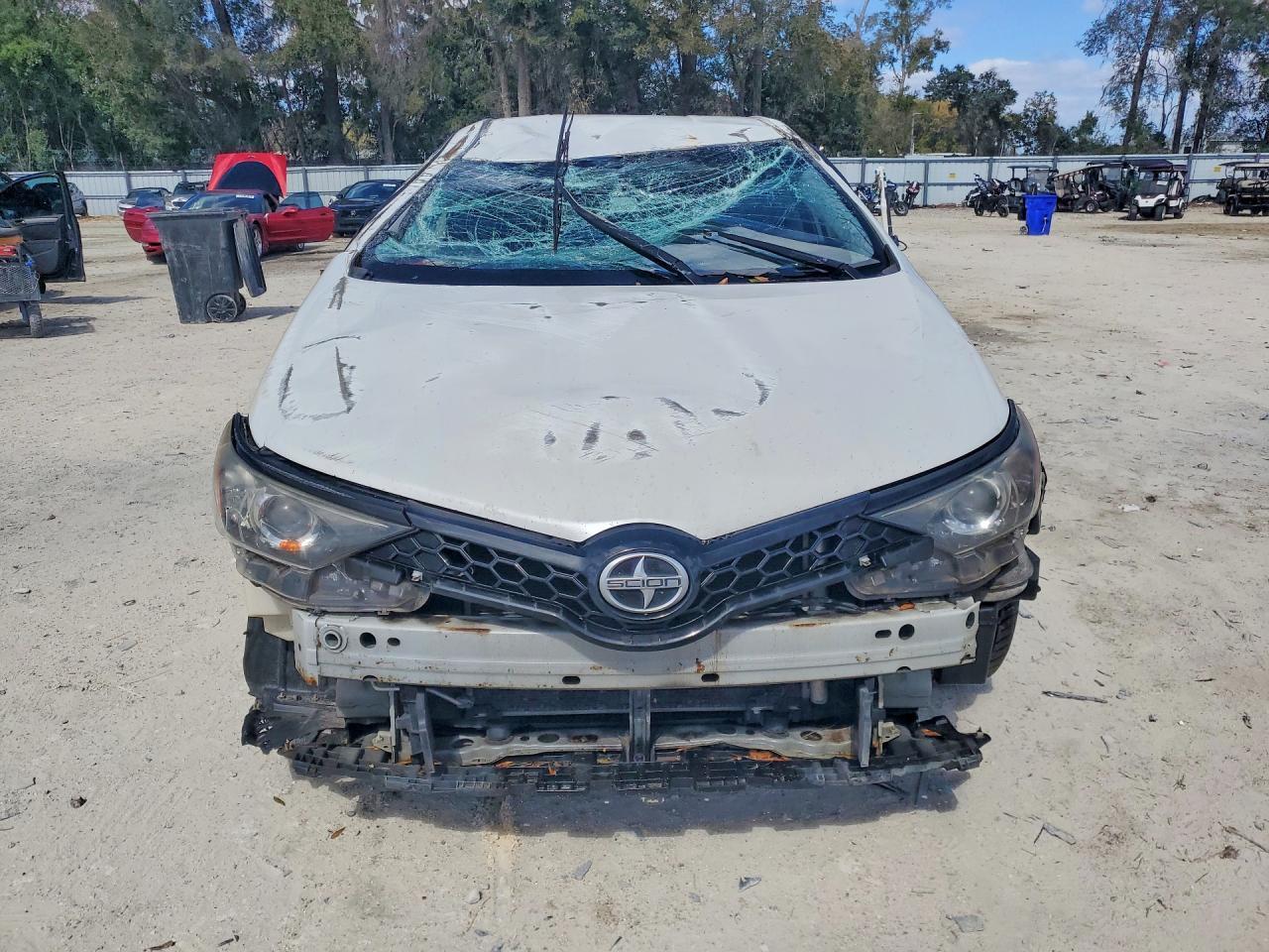 2016 SCION iM
