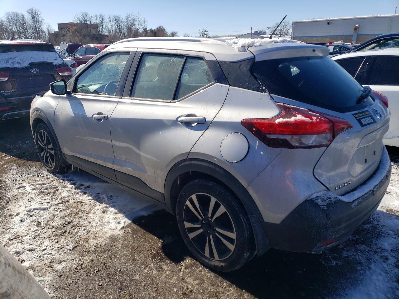 2020 NISSAN KICKS