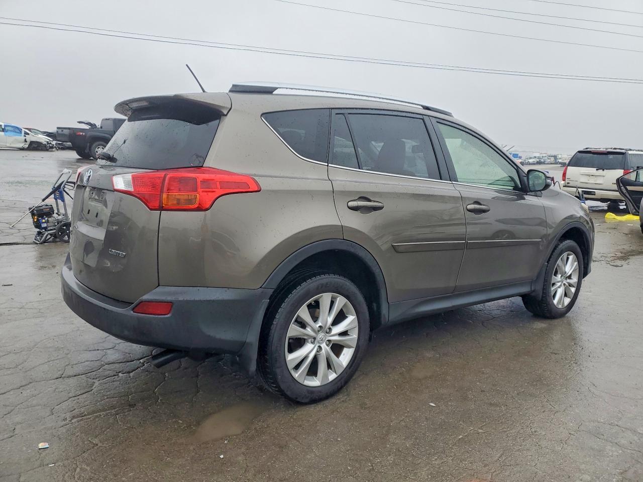 2015 TOYOTA RAV4