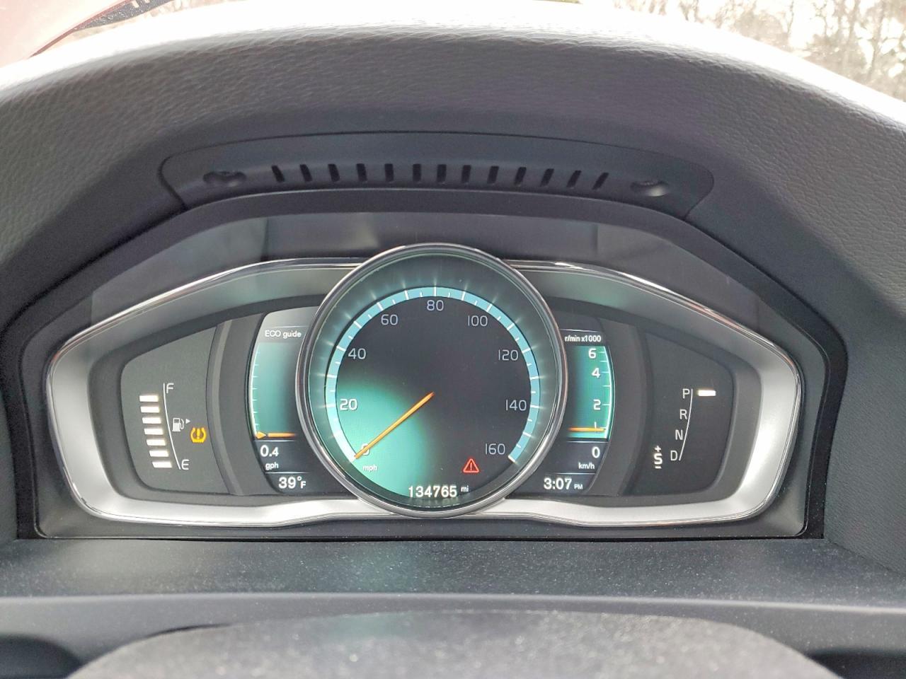2015 VOLVO S60