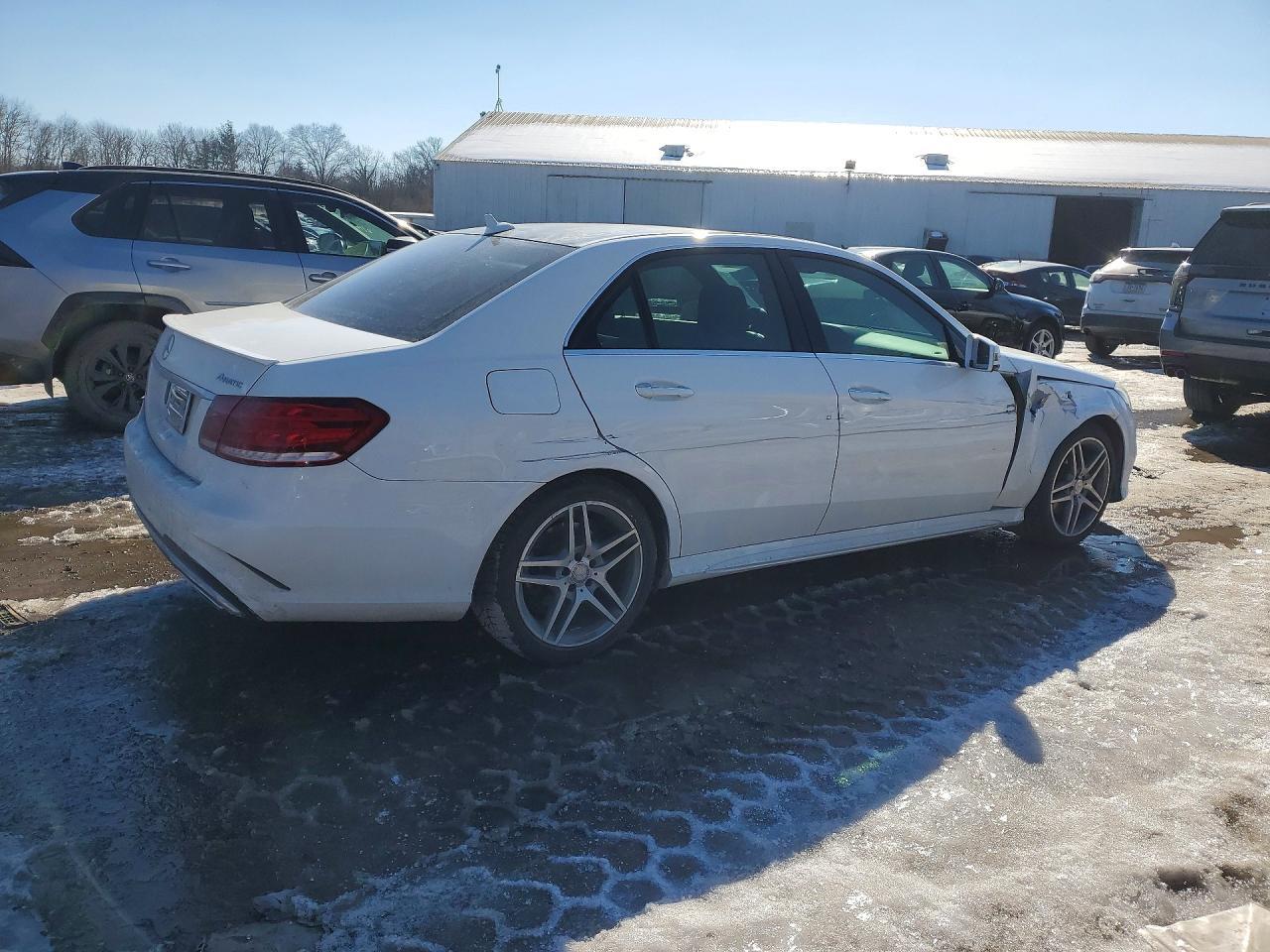 2015 MERCEDES-BENZ E-Class