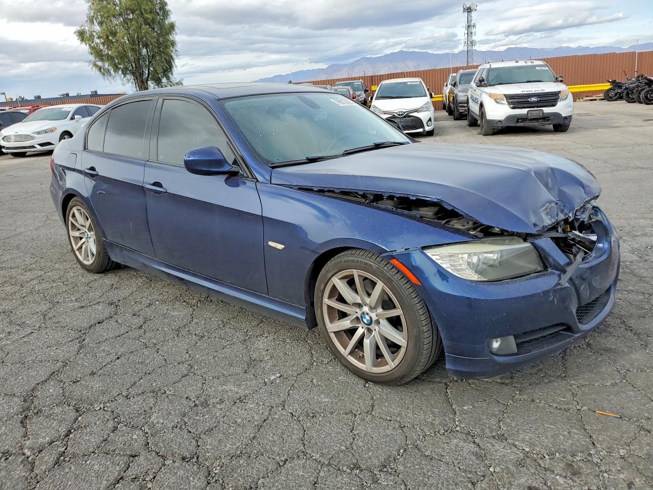 2011 BMW 3 SERIES