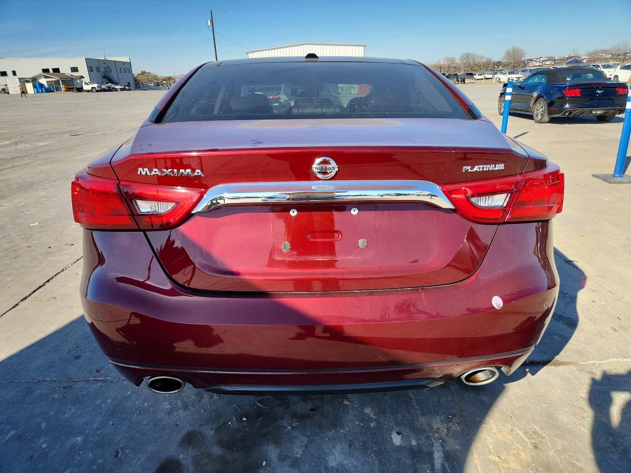 2017 NISSAN Maxima