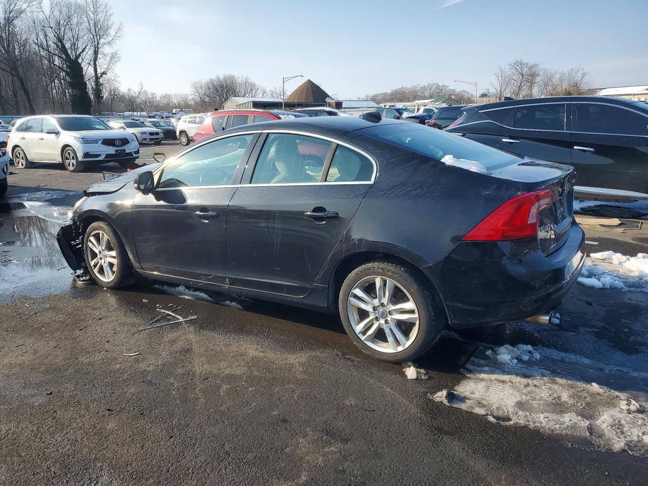 2013 VOLVO S60