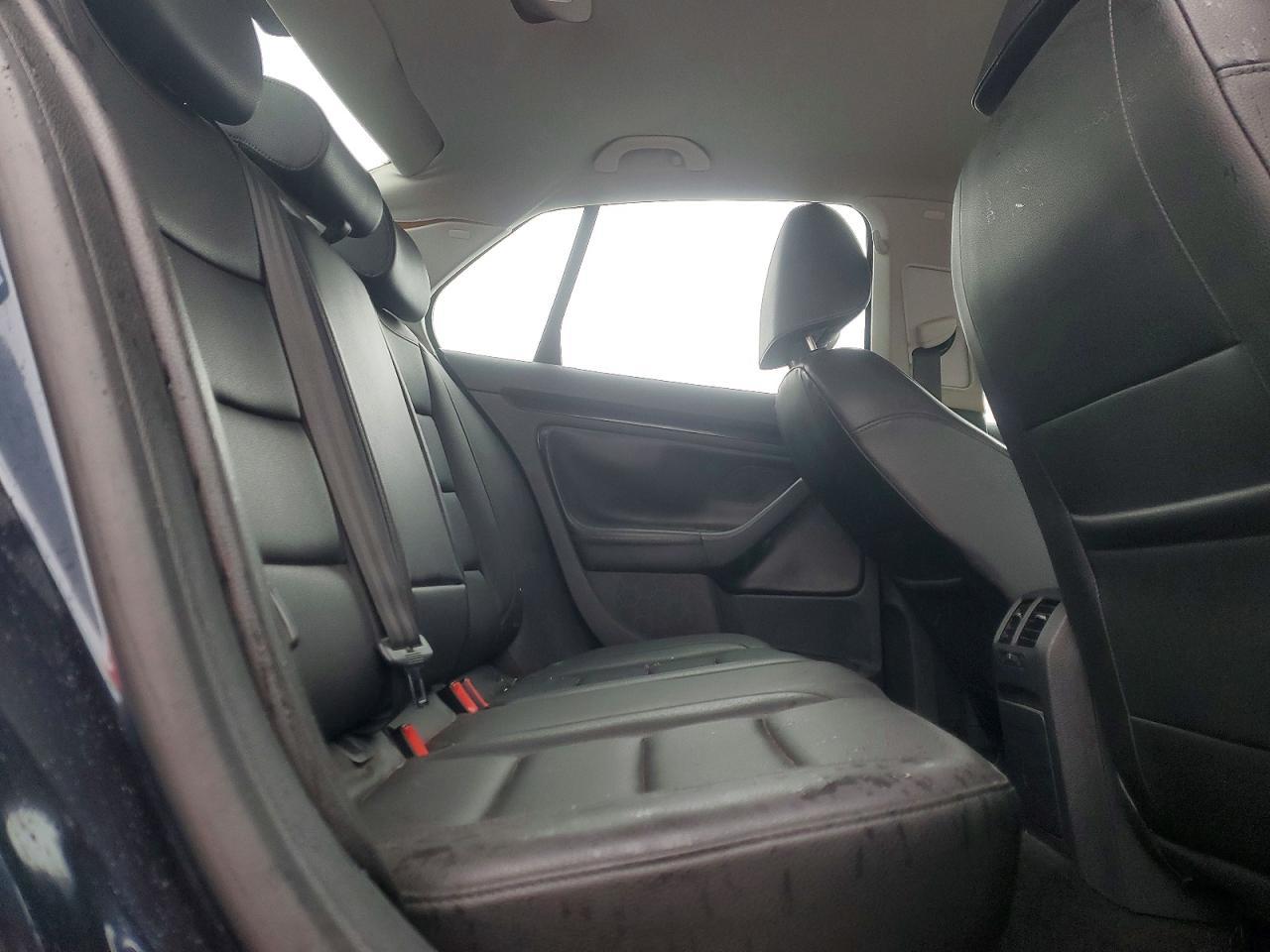 2010 VOLKSWAGEN JETTA