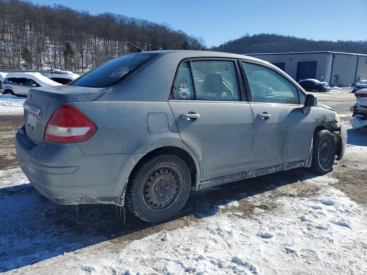 2008 NISSAN VERSA