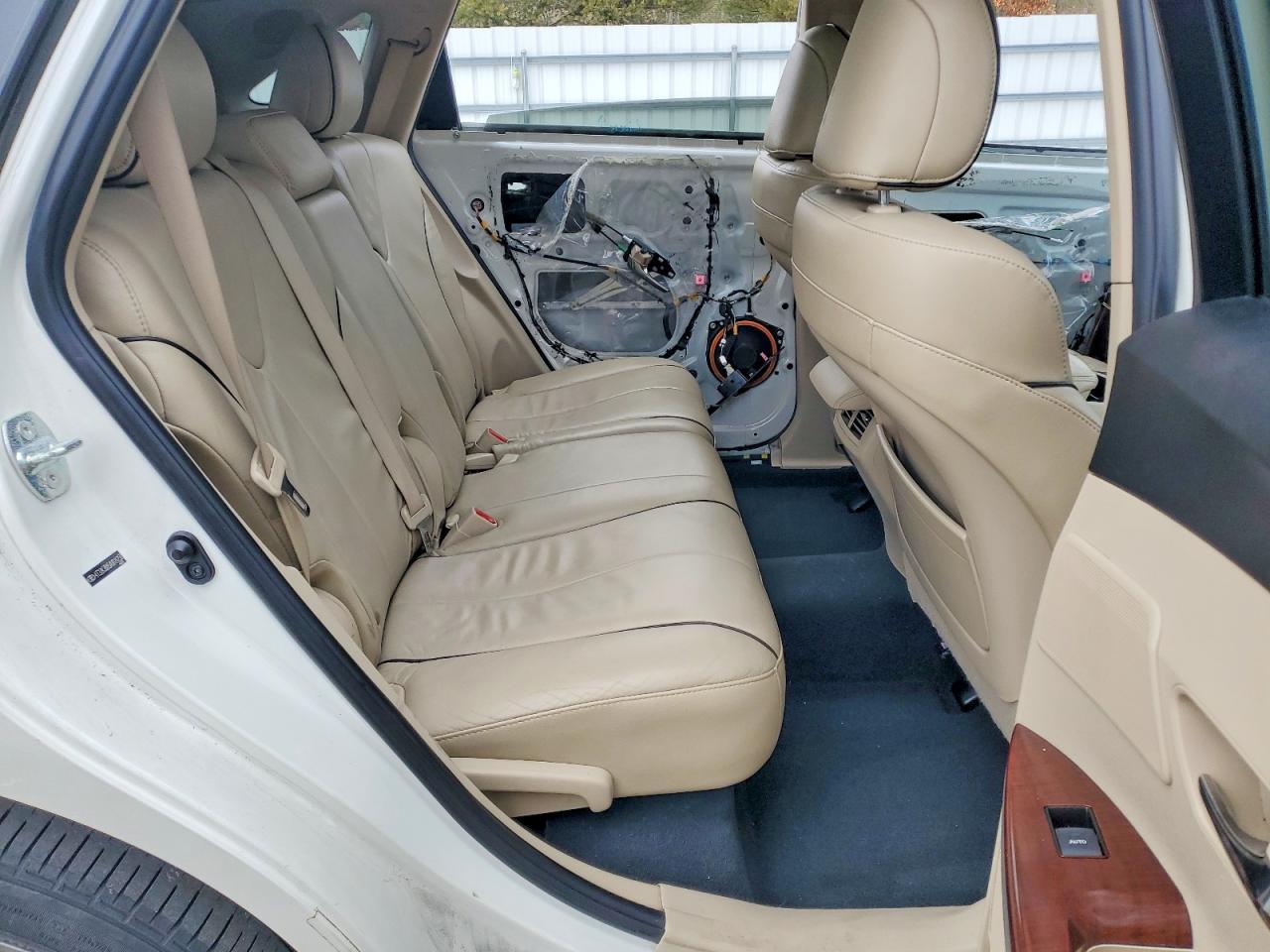 2010 TOYOTA VENZA