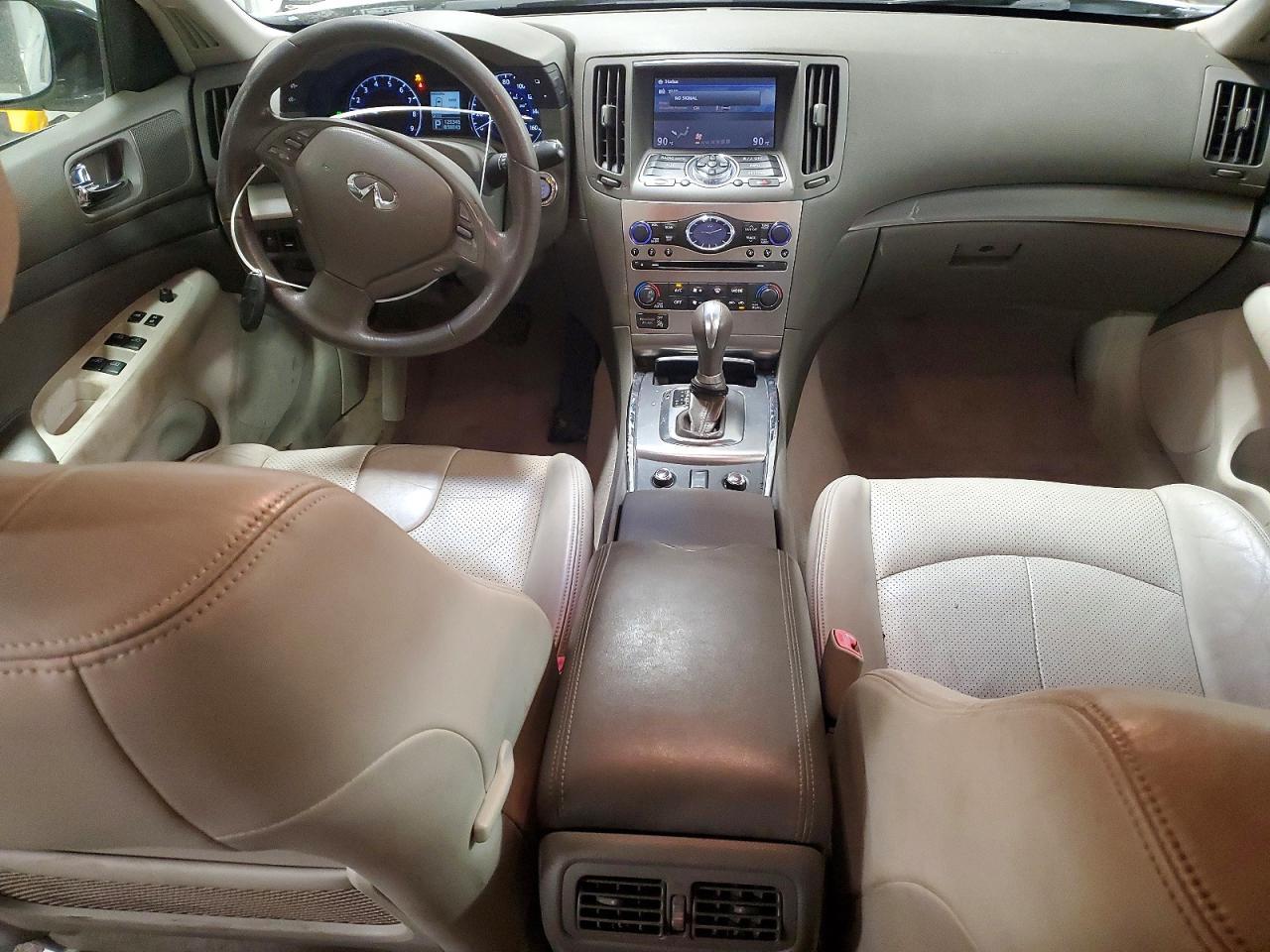 2011 INFINITI G25