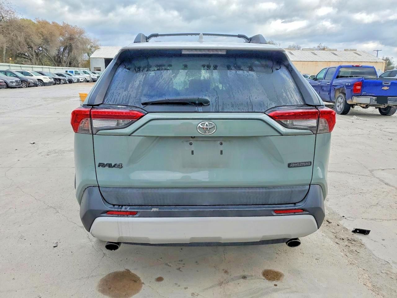 2019 TOYOTA RAV4