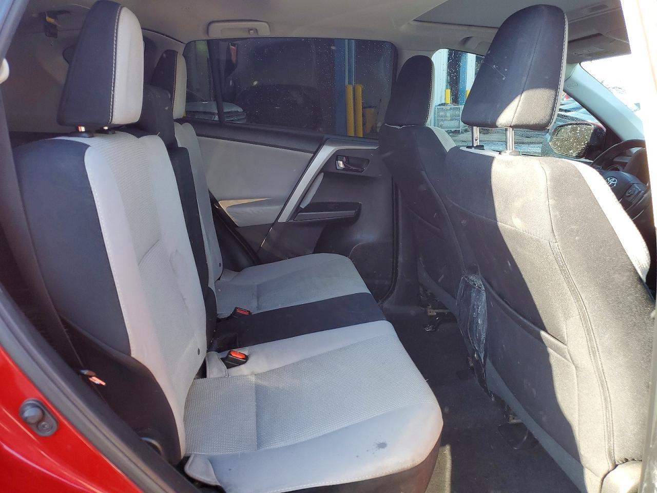 2016 TOYOTA RAV4