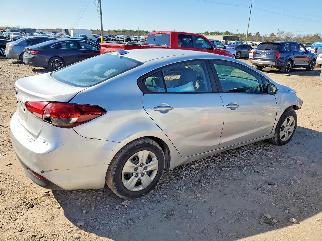 2017 KIA FORTE