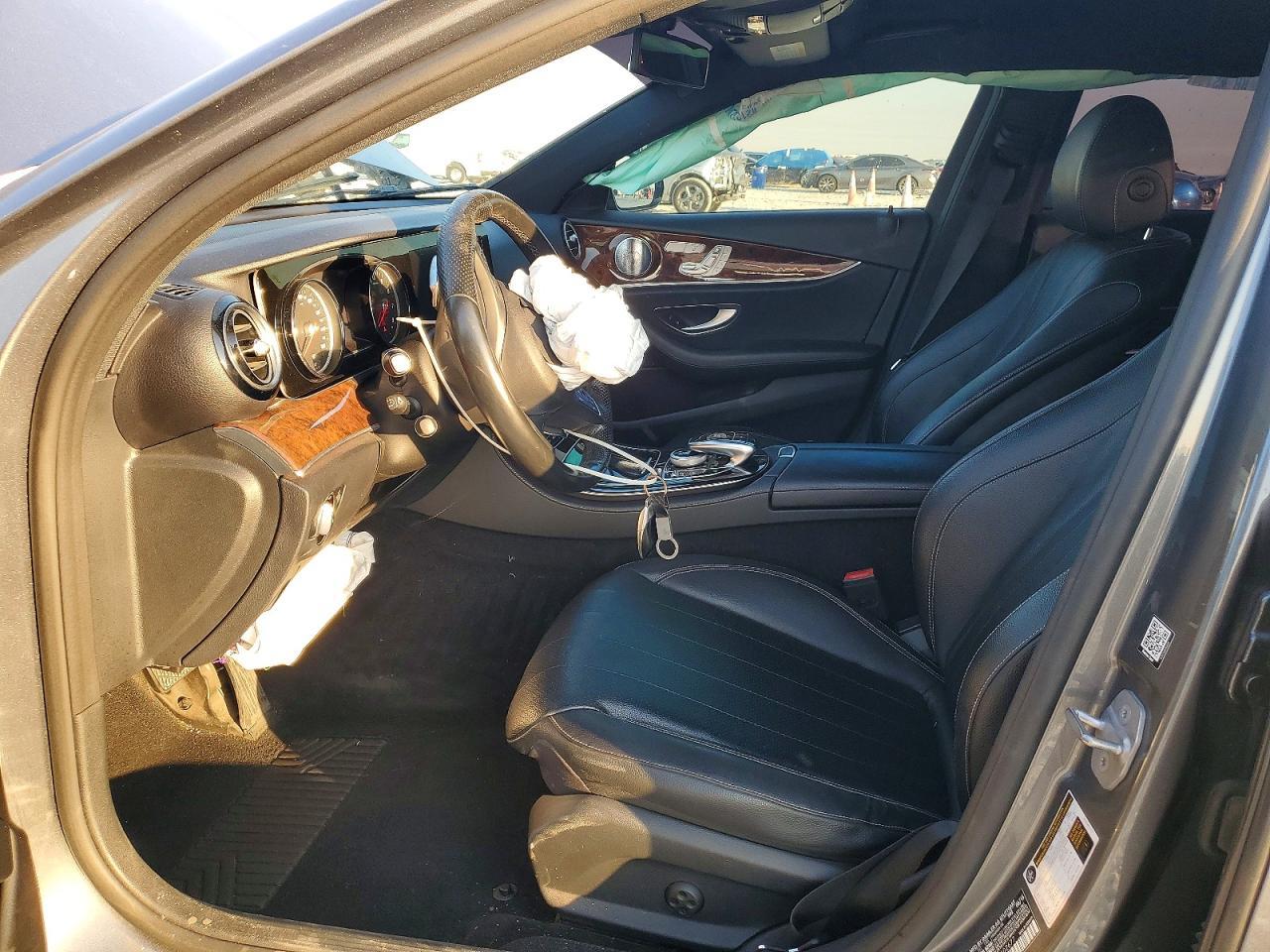2017 MERCEDES-BENZ E-Class