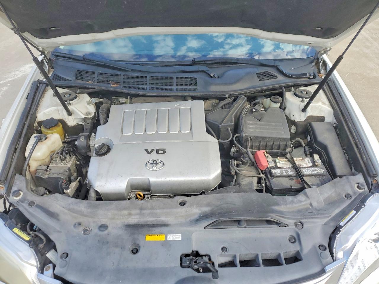 2012 TOYOTA Avalon