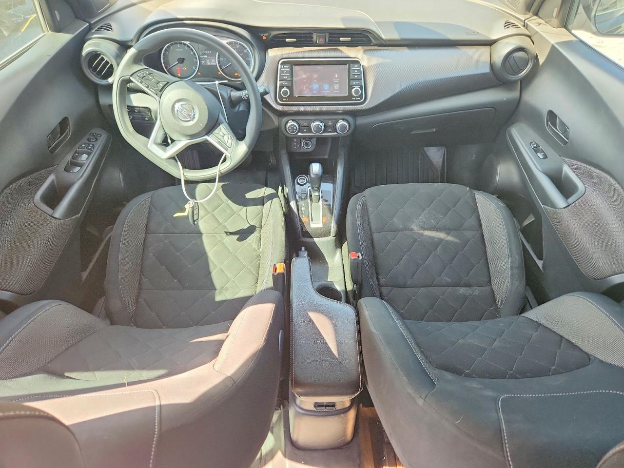 2020 NISSAN KICKS