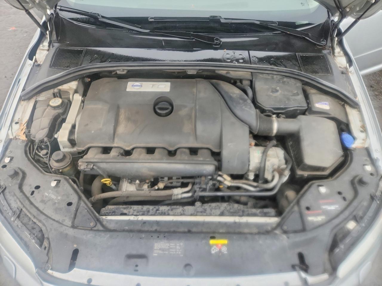 2010 VOLVO S80