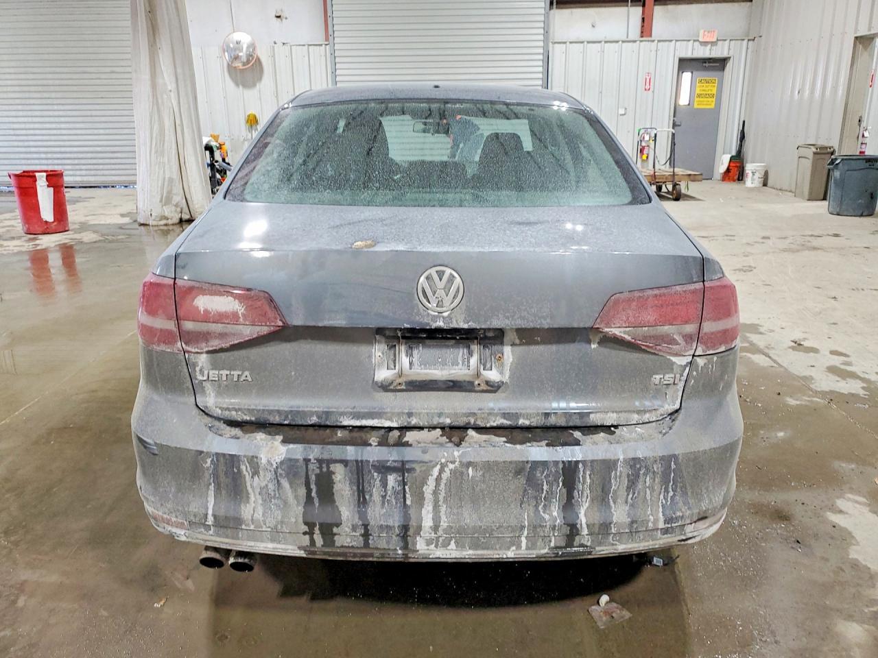 2016 VOLKSWAGEN JETTA