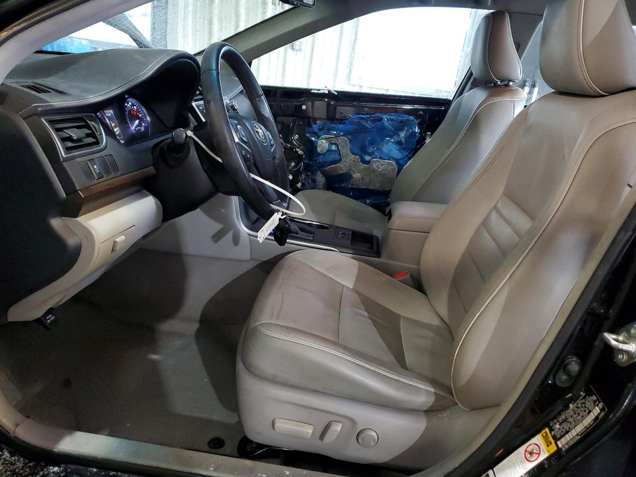 2016 TOYOTA CAMRY