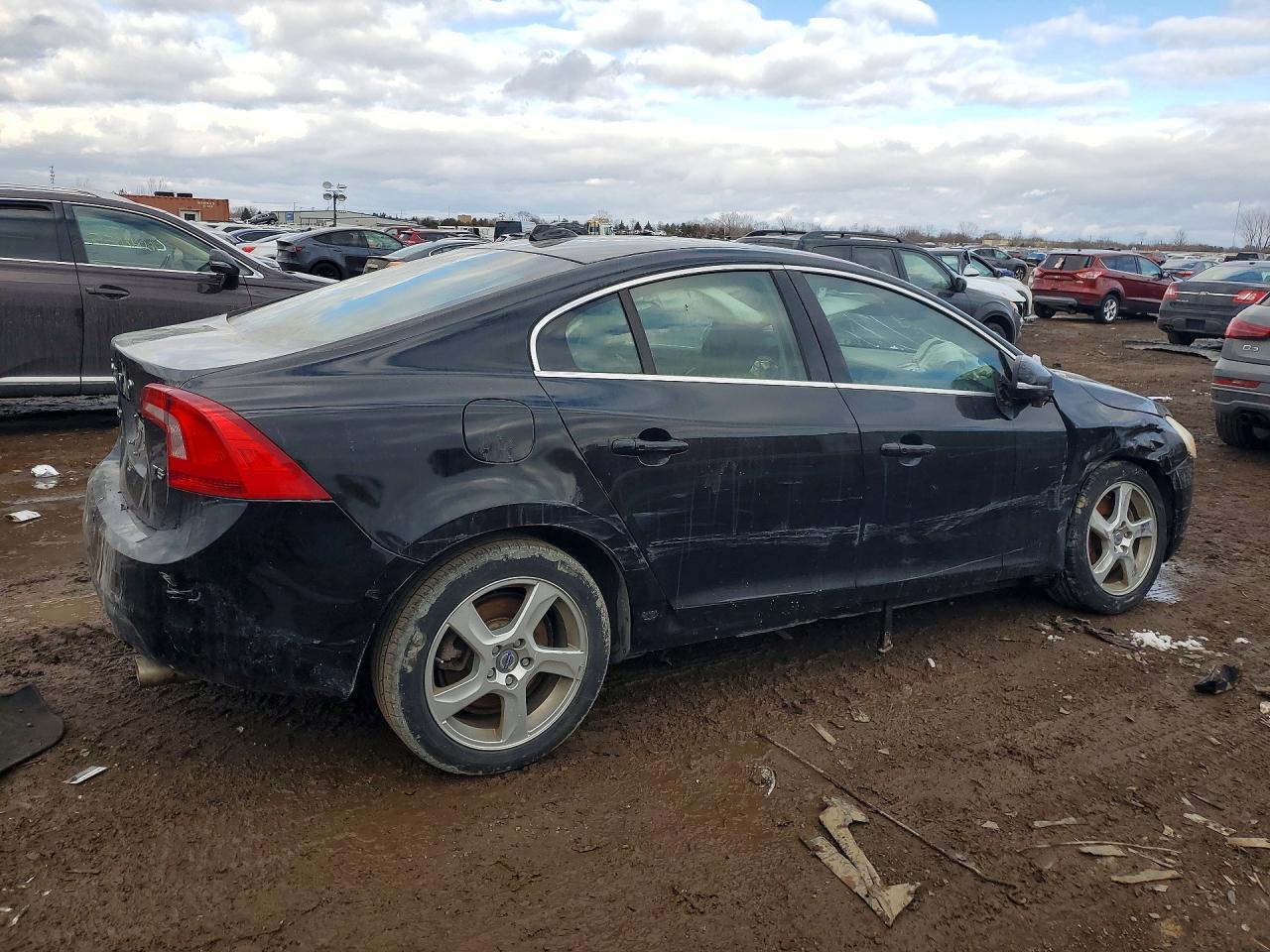 2013 VOLVO S60