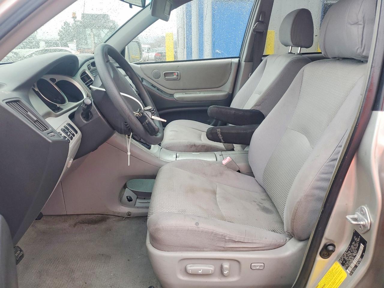 2005 TOYOTA HIGHLANDER
