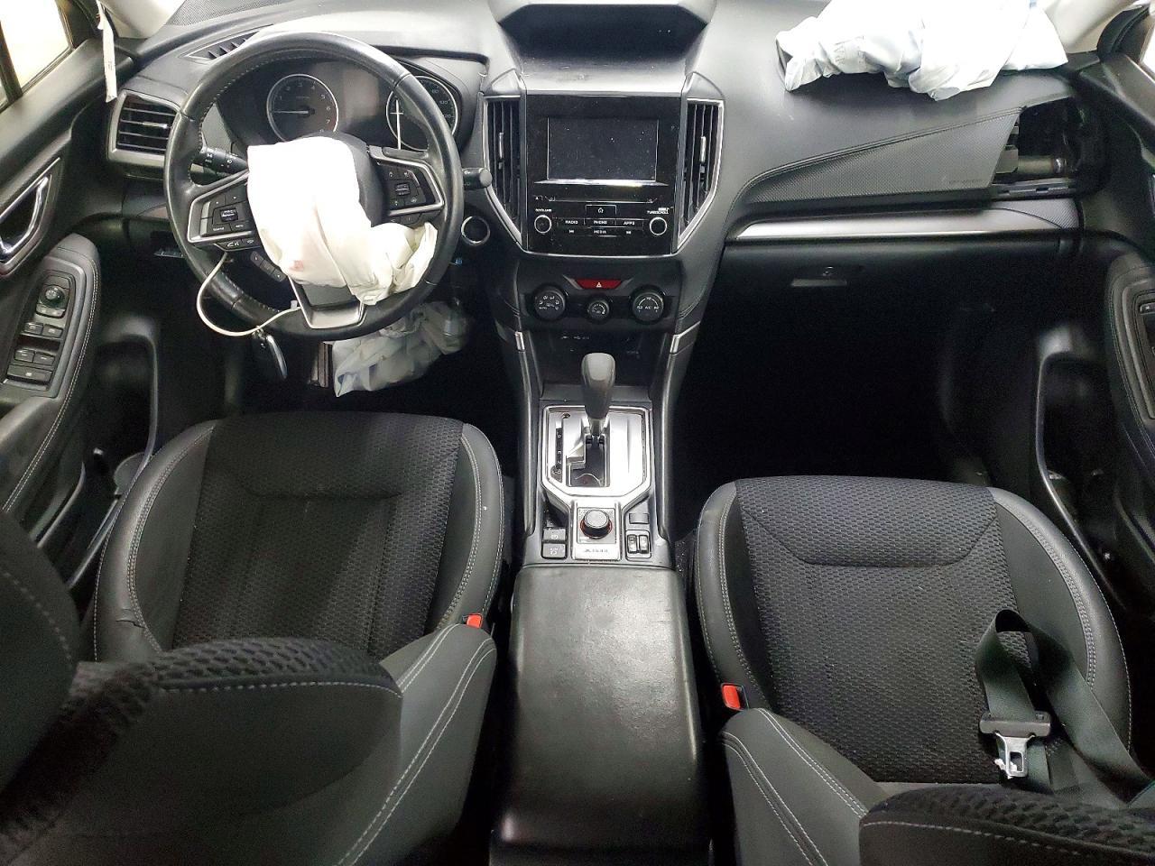 2022 SUBARU FORESTER