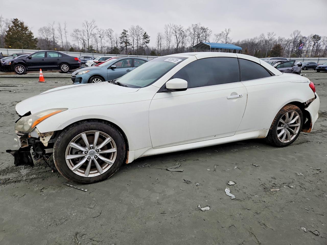 2011 INFINITI G37