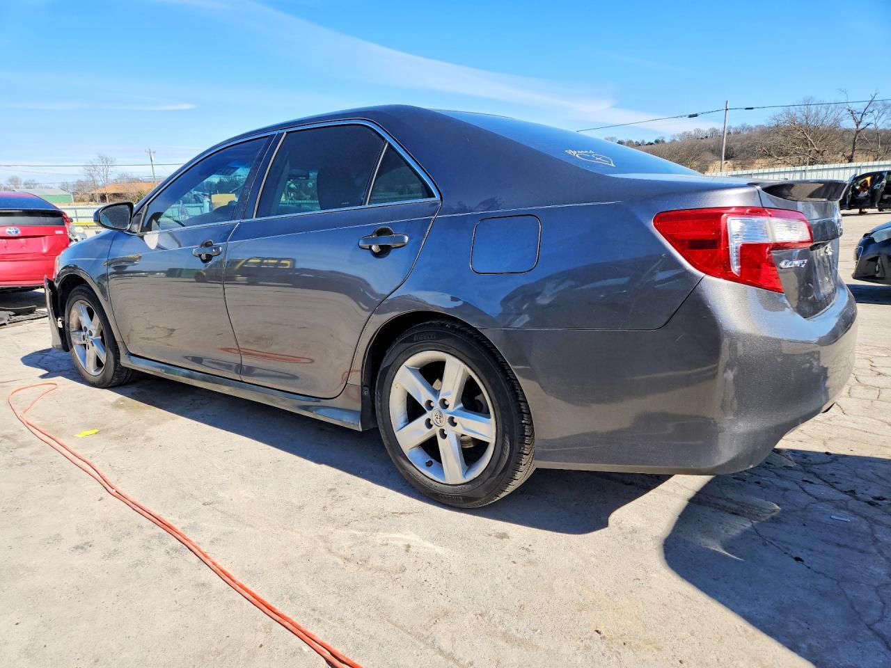 2014 TOYOTA CAMRY