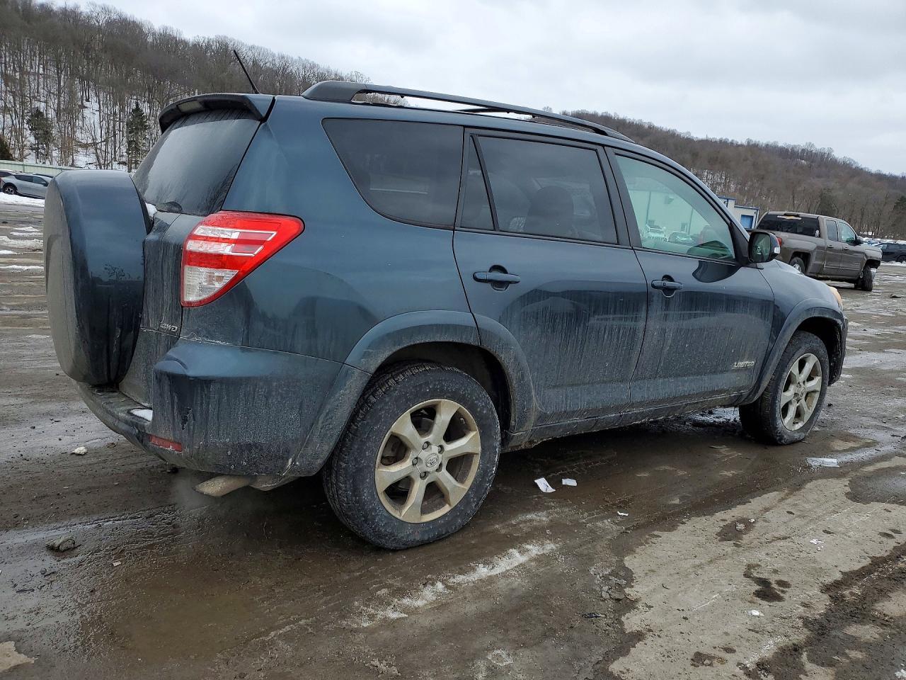 2010 TOYOTA RAV4