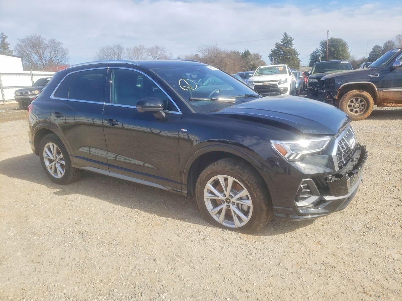 2025 AUDI Q3