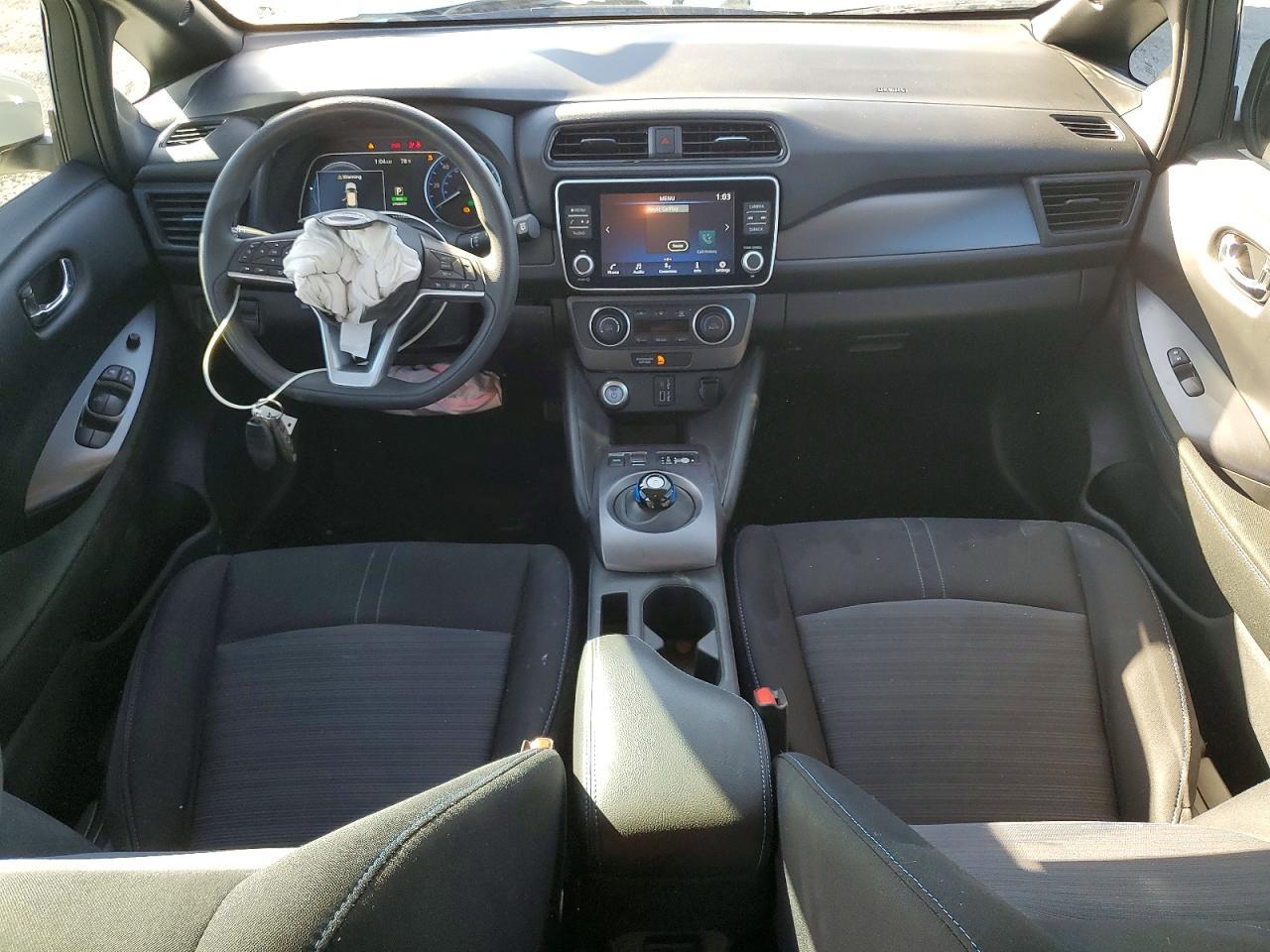 2023 NISSAN LEAF