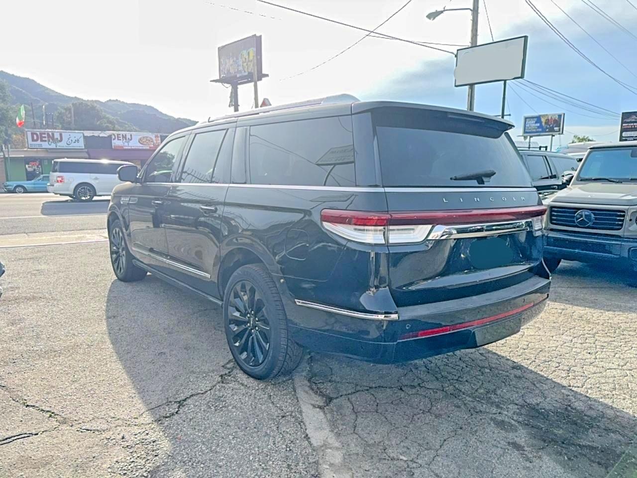 2022 LINCOLN Navigator