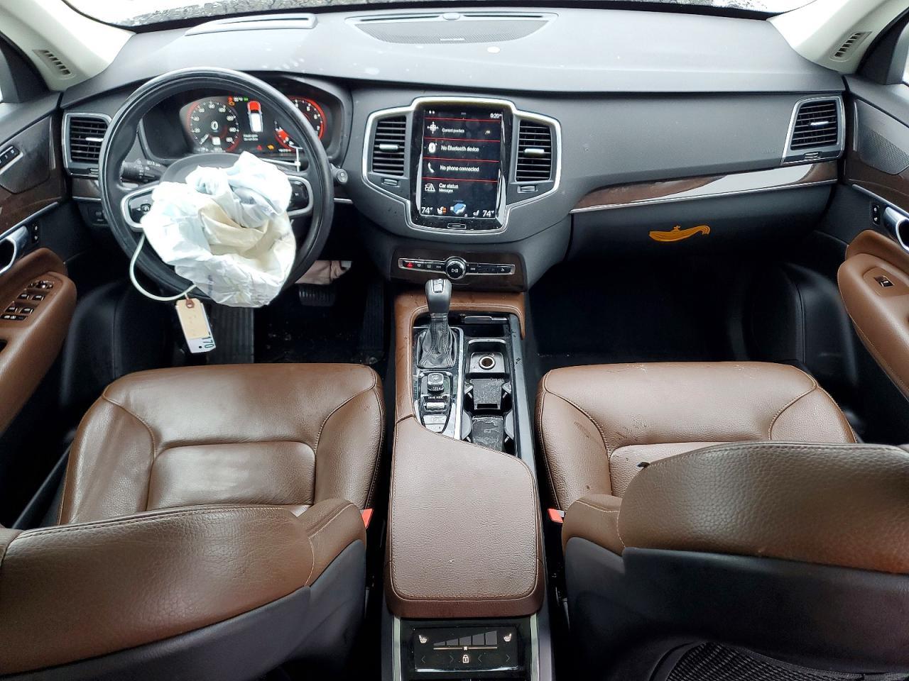 2019 VOLVO XC90